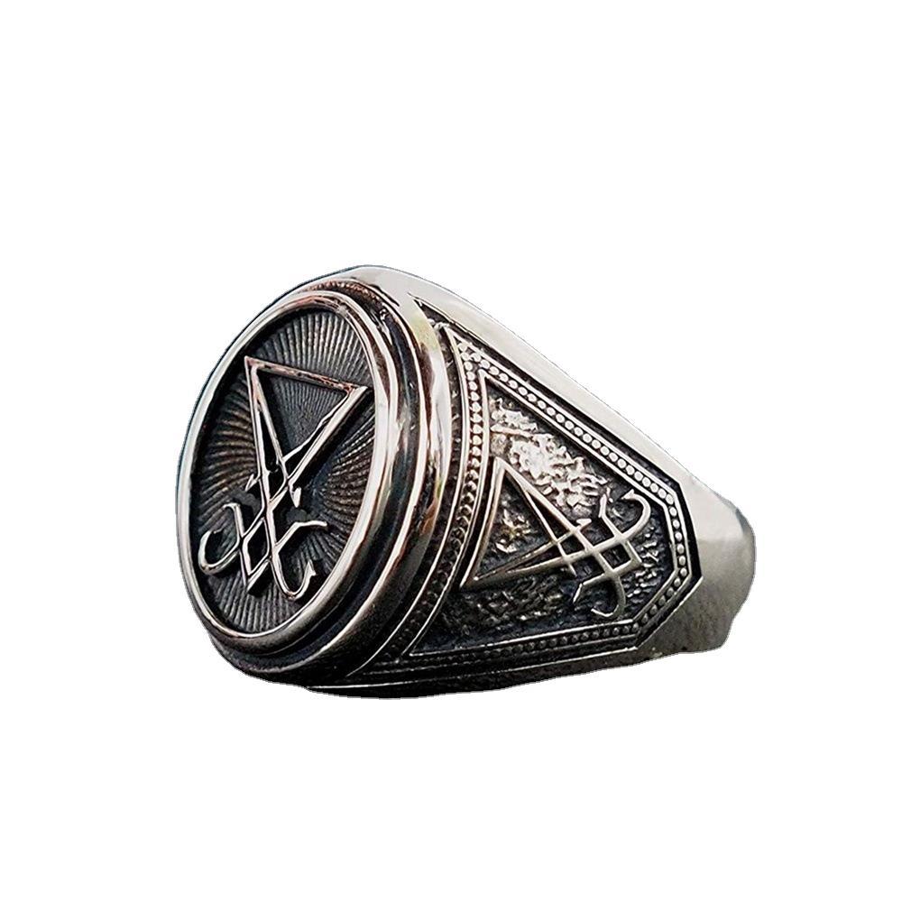Винтажное готическое кольцо с  – обзор и цена Mens Signet Ring