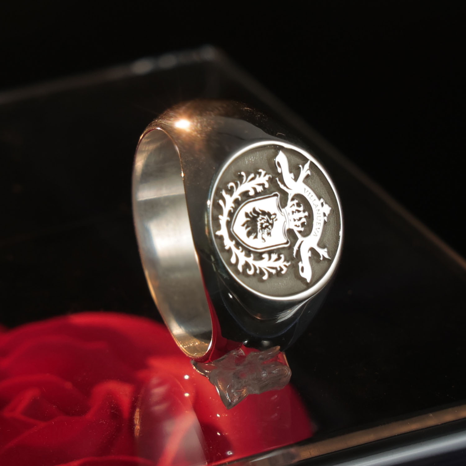 Мужское кольцо-печатка из цель – обзор и цена Mens Signet Ring