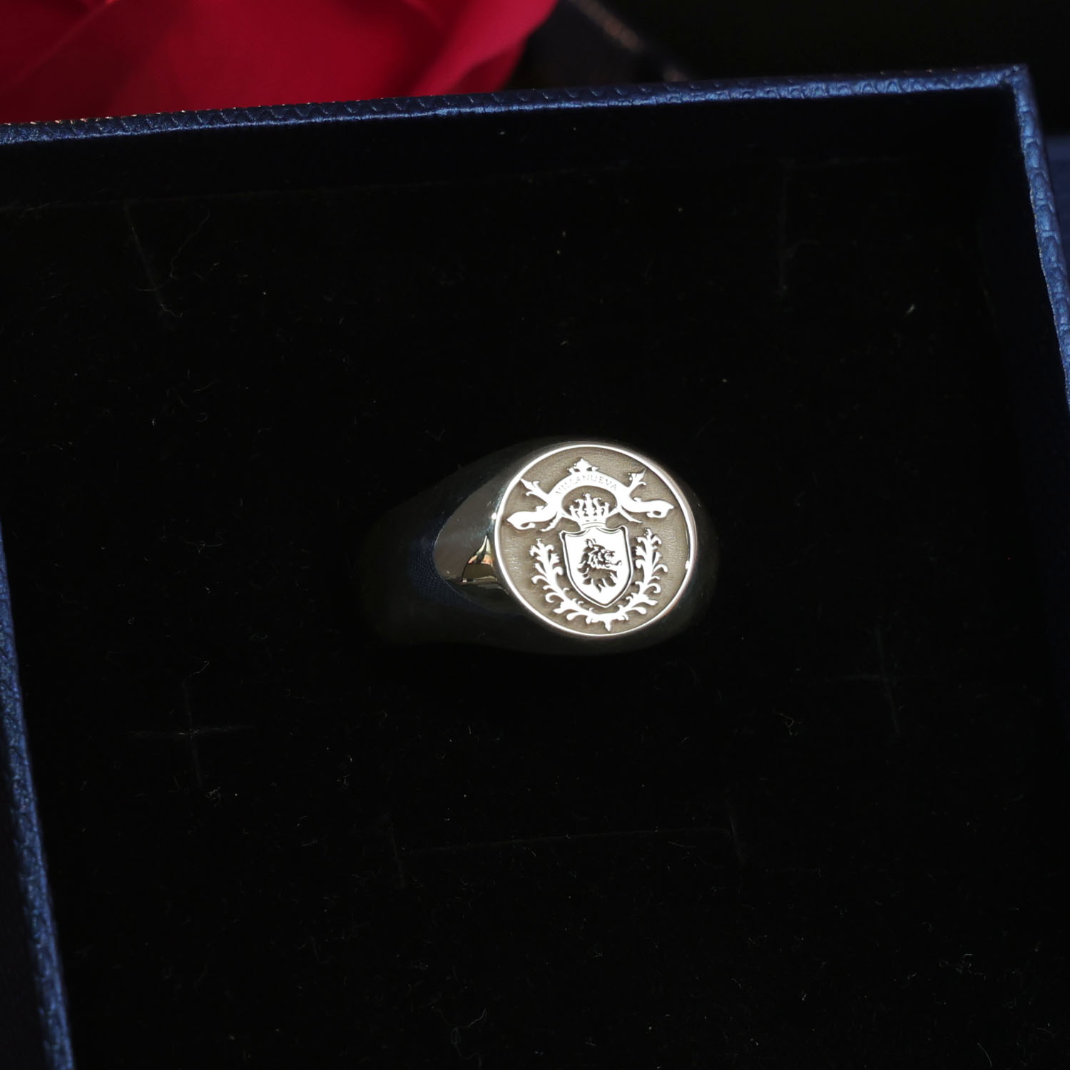 Мужское кольцо-печатка из цель – обзор и цена Mens Signet Ring